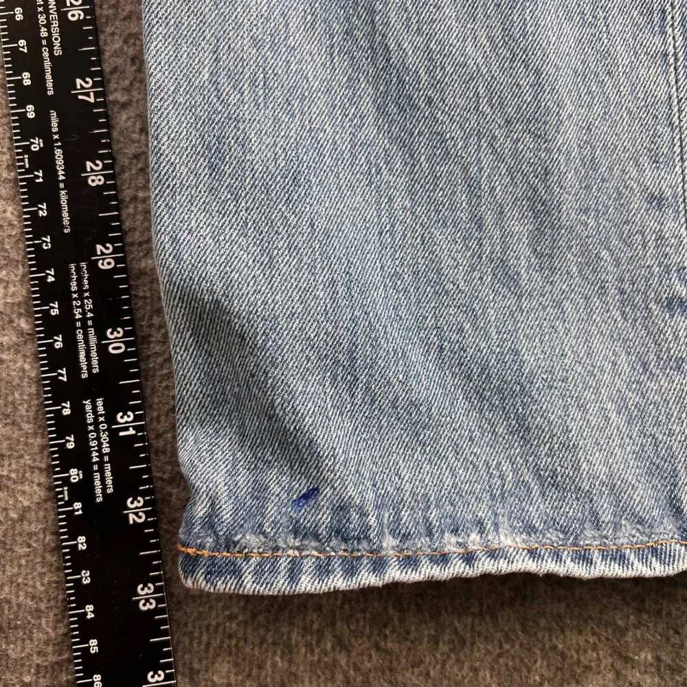 Levis 501 Original Fit Mens Light Wash Blue Straight Leg Button Fly Jeans W34